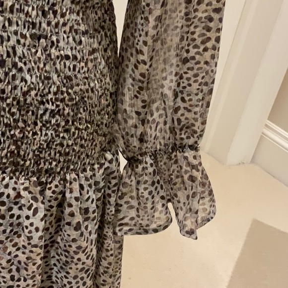 Zara leopard print sheer sleeve gathered waist dress with tied collar🧓🏼MT - Picture 8 of 9